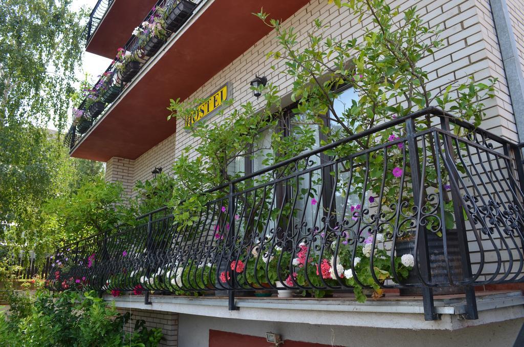 Hostel Marvel Ni Buitenkant foto