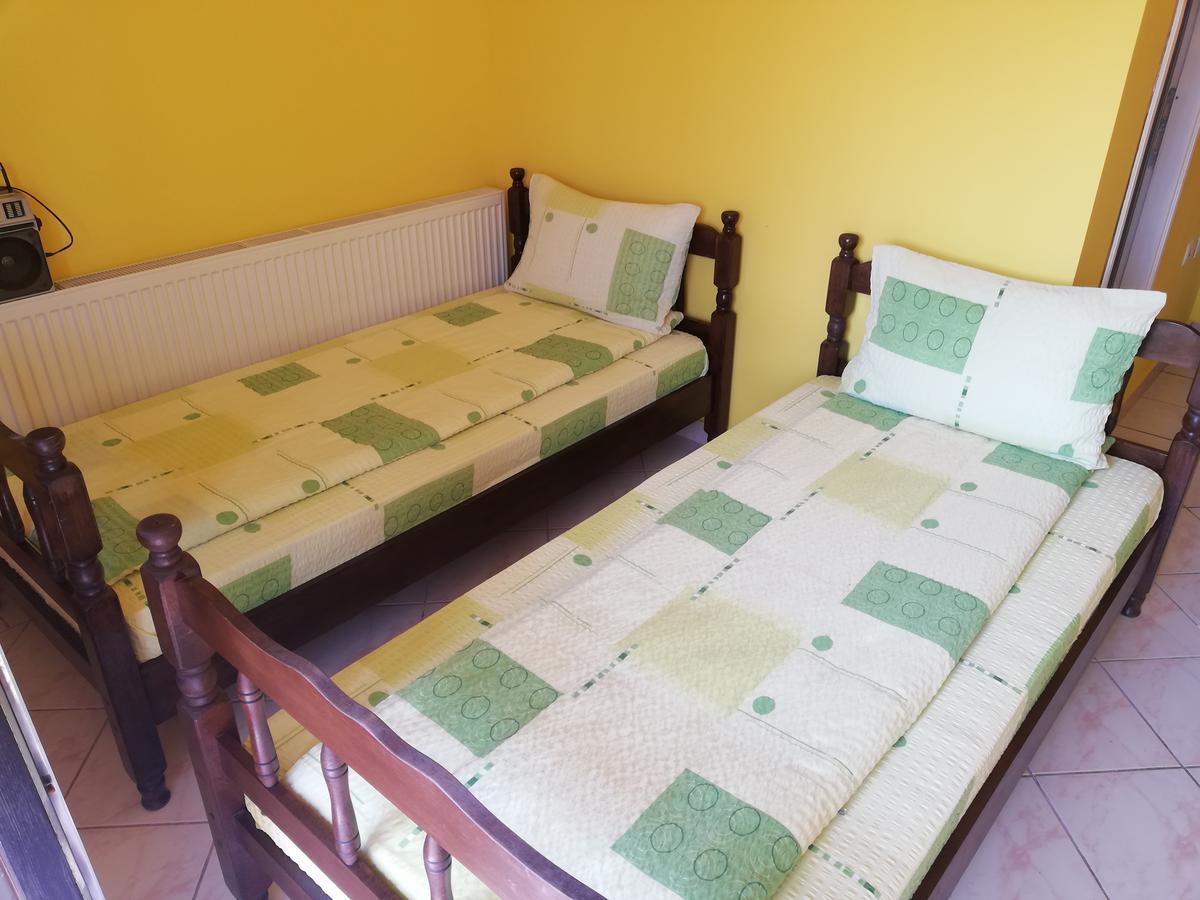 Hostel Marvel Ni Buitenkant foto