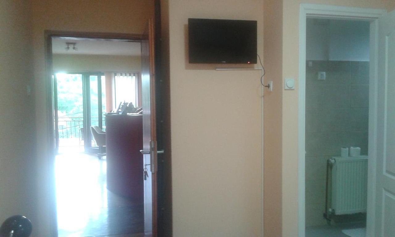 Hostel Marvel Ni Buitenkant foto
